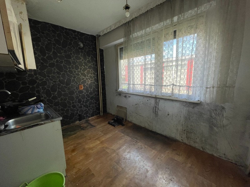 Eladó  2 hálószobás Kjustendil , Zapad , 90 négyzetméter | 22395792 - kép [4]