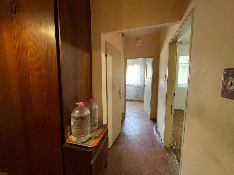 Eladó  2 hálószobás Kjustendil , Zapad , 90 négyzetméter | 22395792 - kép [2]