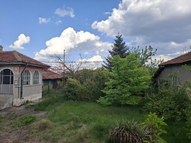 Продава КЪЩА, гр. Дулово, област Силистра, снимка 6 - Къщи - 52782324