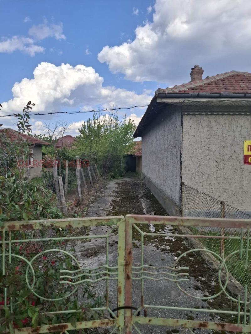 Продава КЪЩА, гр. Дулово, област Силистра, снимка 4 - Къщи - 52782324