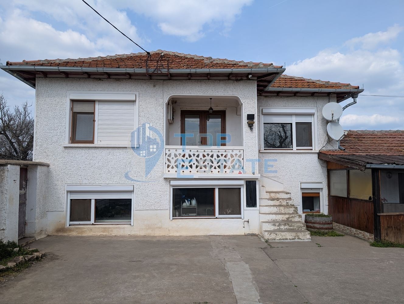 Продава КЪЩА, с. Раданово, област Велико Търново