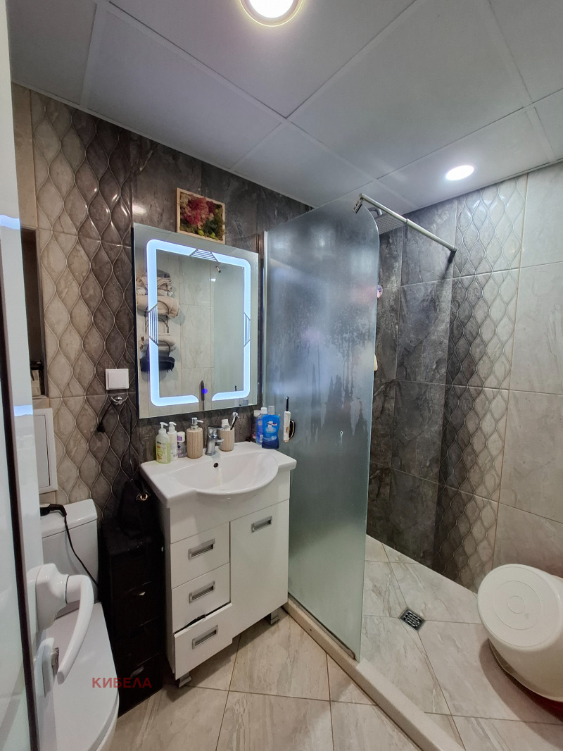 Продава 3-СТАЕН, гр. Плевен, Идеален център, снимка 10 - Апартаменти - 52986348