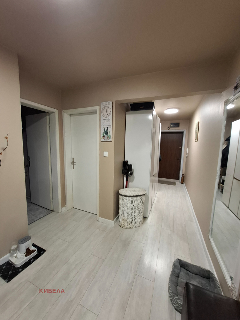 Продава 3-СТАЕН, гр. Плевен, Идеален център, снимка 4 - Апартаменти - 52986348