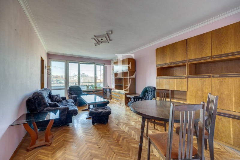 Продава 3-СТАЕН, гр. София, Център, снимка 3 - Апартаменти - 52827357