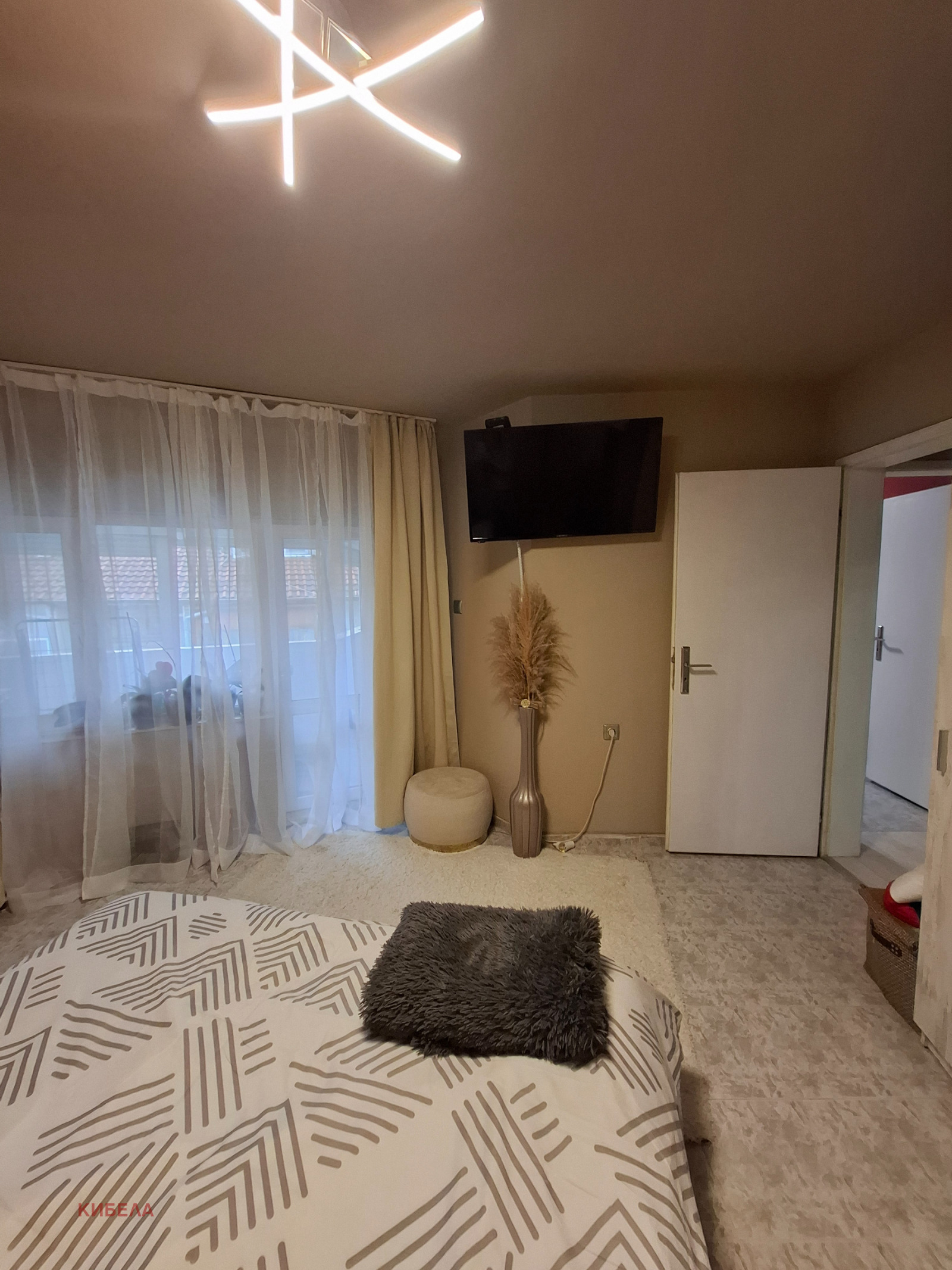 Продава 3-СТАЕН, гр. Плевен, Идеален център, снимка 2 - Апартаменти - 53158449