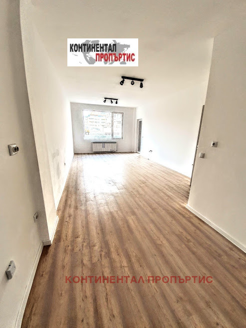 À venda  1 quarto Sofia , Strelbichtche , 71 m² | 76955333 - imagem [2]