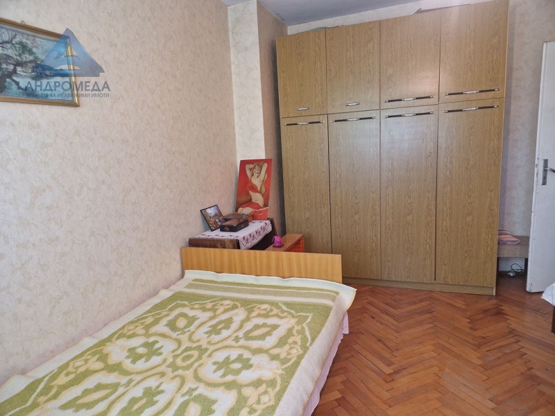 Til salg  2 soveværelser Pleven , Shirok tsentar , 93 kvm | 31674705 - billede [7]