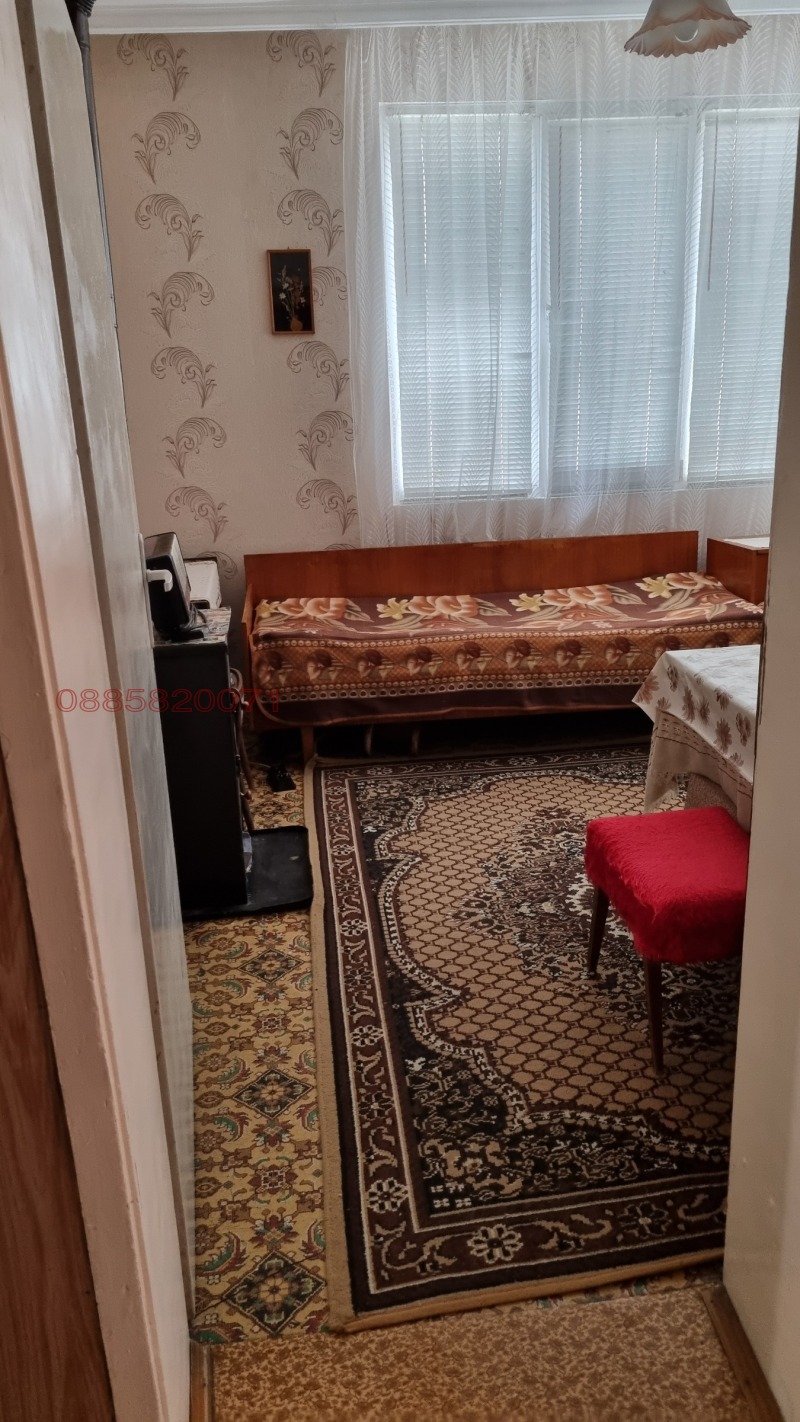 Продава КЪЩА, гр. Карнобат, област Бургас, снимка 9 - Къщи - 52784180