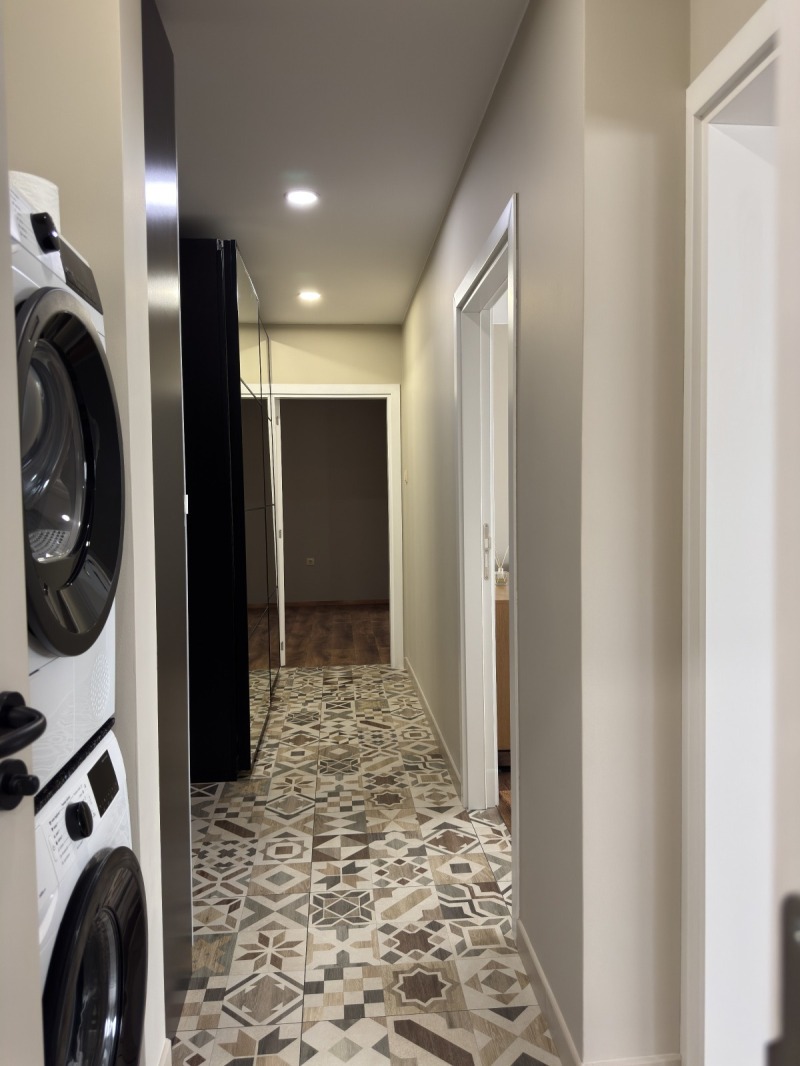 Na prodej  1 ložnice Sofia , Zona B-18 , 76 m2 | 81457887 - obraz [6]
