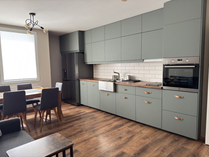 Na prodej  1 ložnice Sofia , Zona B-18 , 76 m2 | 81457887 - obraz [2]