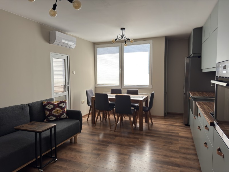 Na prodej  1 ložnice Sofia , Zona B-18 , 76 m2 | 81457887 - obraz [3]