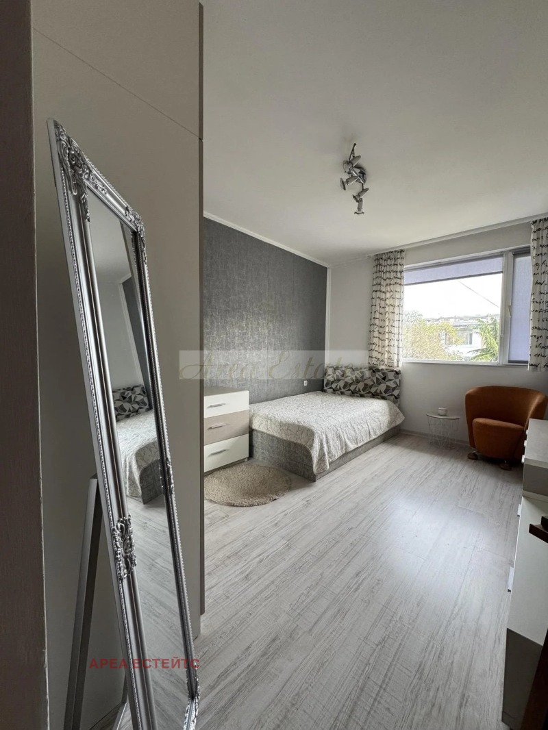 Продава МНОГОСТАЕН, гр. Бургас, Възраждане, снимка 3 - Апартаменти - 52811707