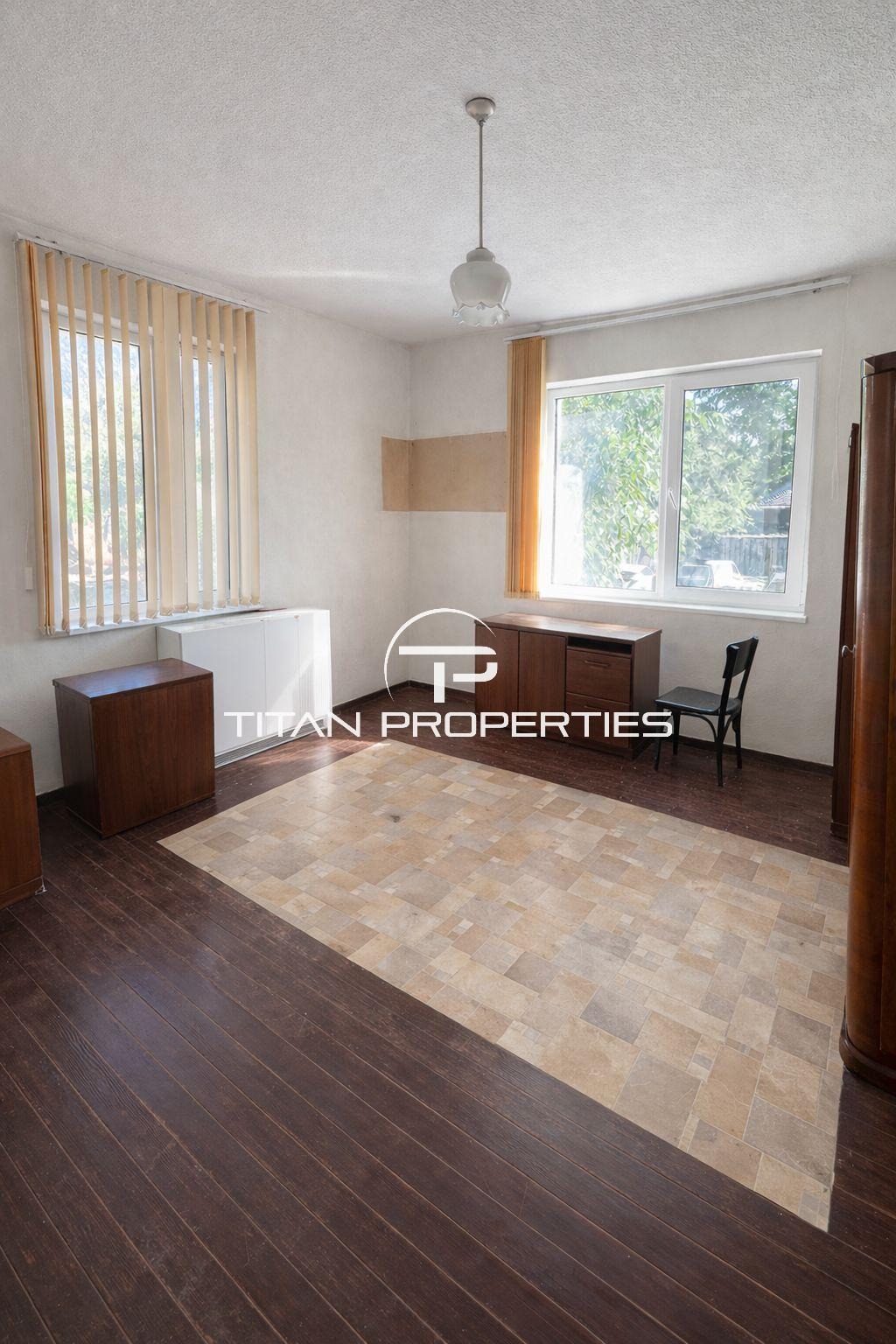 Продава ЕТАЖ ОТ КЪЩА, гр. Пловдив, Съдийски, снимка 6 - Етаж от къща - 52721224