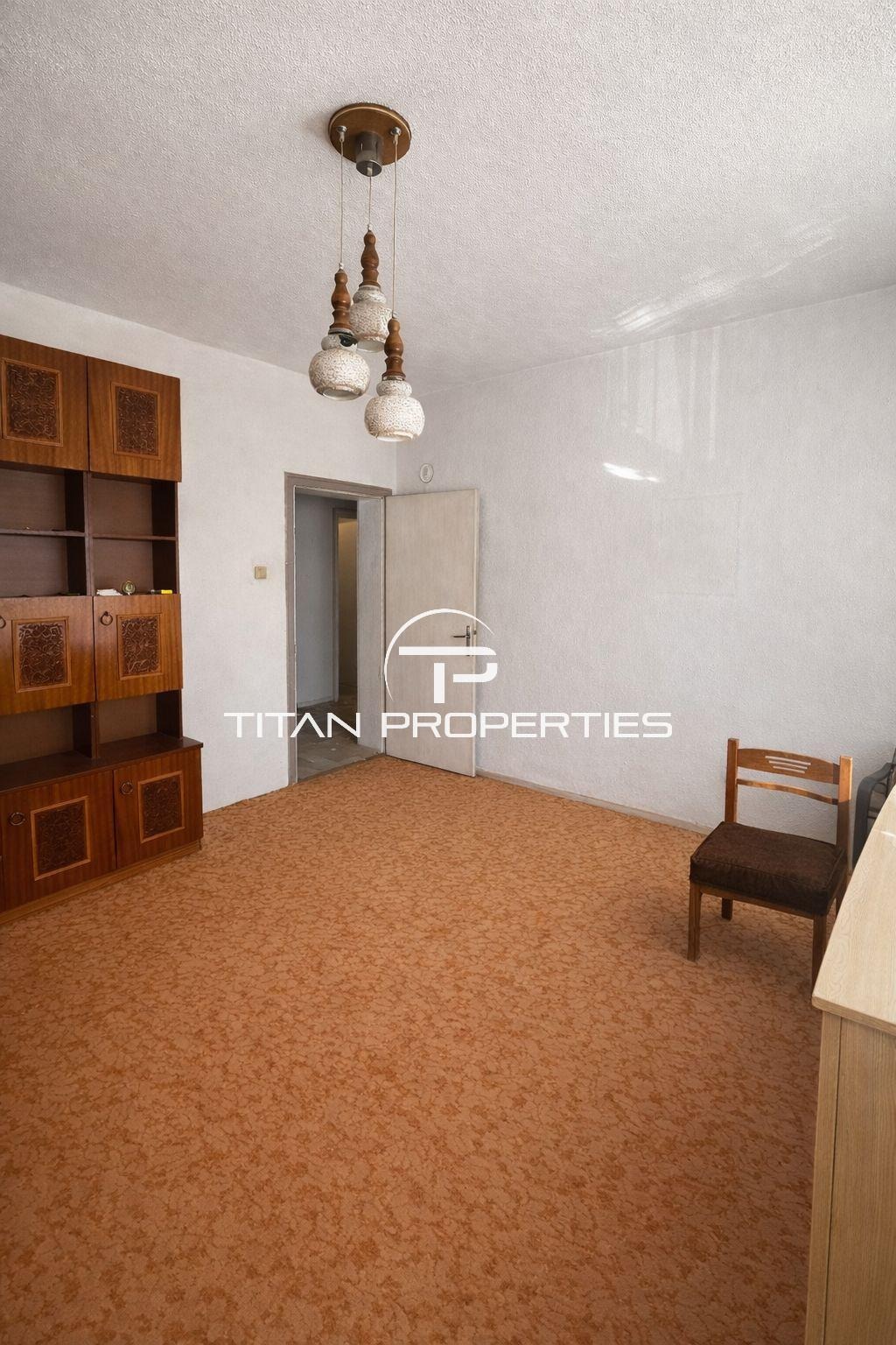 Продава ЕТАЖ ОТ КЪЩА, гр. Пловдив, Съдийски, снимка 2 - Етаж от къща - 52721224