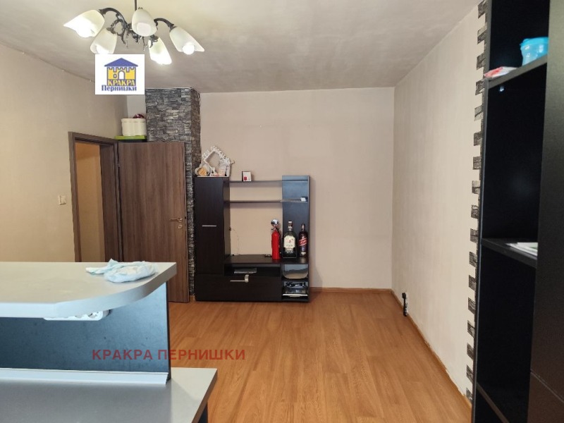 Продава  1-стаен град Перник , Могиличе , 46 кв.м | 34453963 - изображение [3]