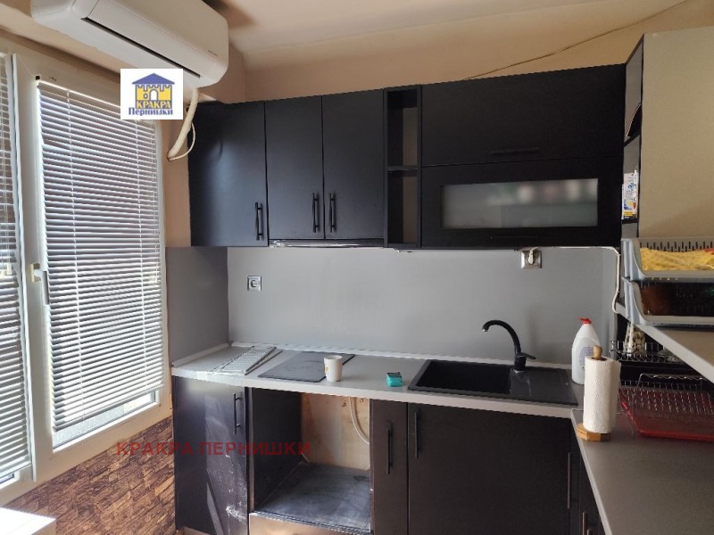 Продава  1-стаен град Перник , Могиличе , 46 кв.м | 34453963 - изображение [2]