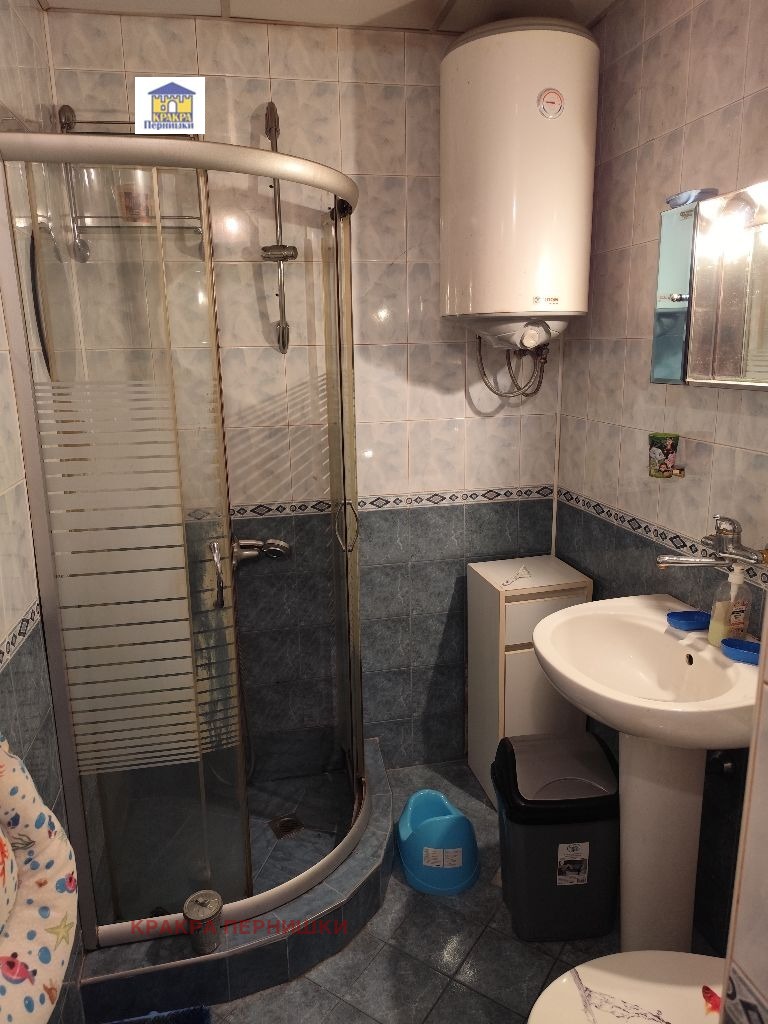 Продава  1-стаен град Перник , Могиличе , 46 кв.м | 34453963 - изображение [7]