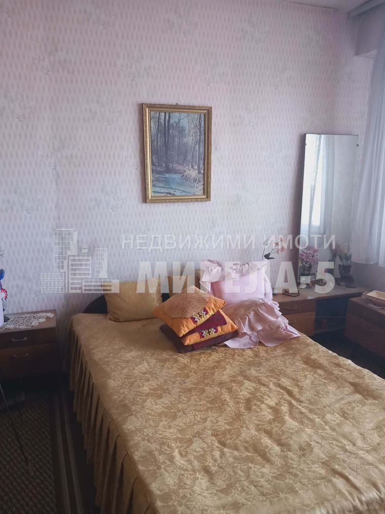 Продава 2-СТАЕН, гр. Русе, Чародейка - Север, снимка 2 - Апартаменти - 53799393