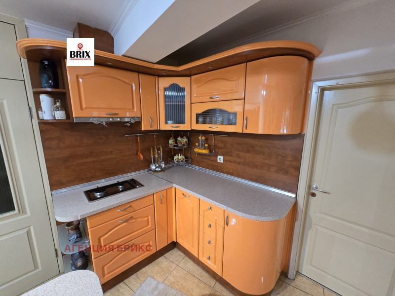 Продава 3-СТАЕН, гр. Русе, Широк център, снимка 2 - Апартаменти - 52809257