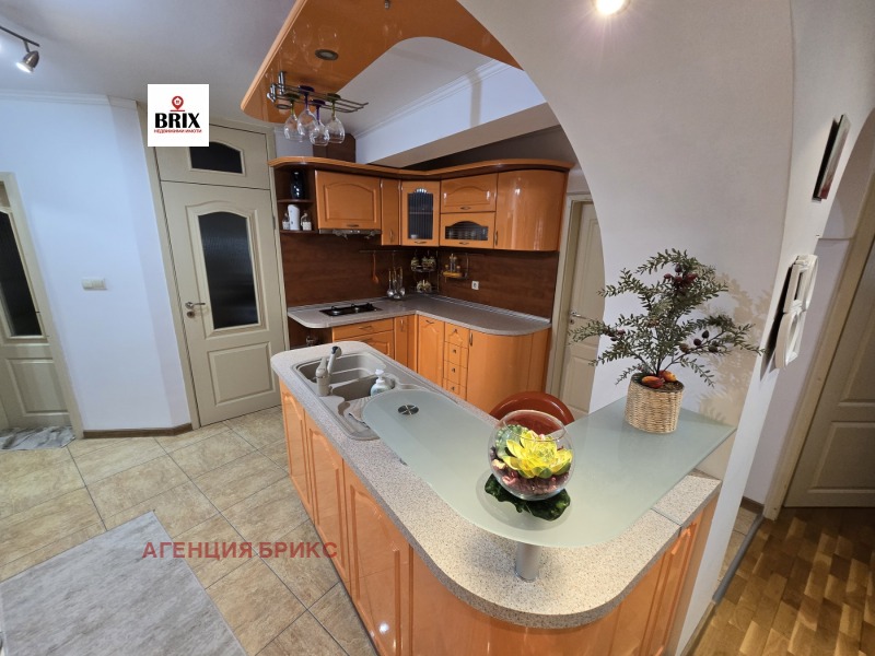 Продава 3-СТАЕН, гр. Русе, Широк център, снимка 3 - Апартаменти - 52809257