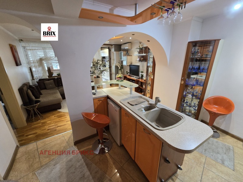 Продава 3-СТАЕН, гр. Русе, Широк център, снимка 4 - Апартаменти - 52809257