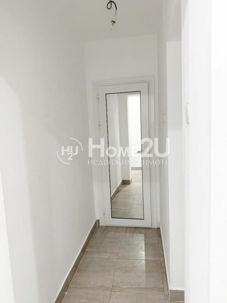 Продава МНОГОСТАЕН, гр. Шумен, Център, снимка 11 - Апартаменти - 53960095