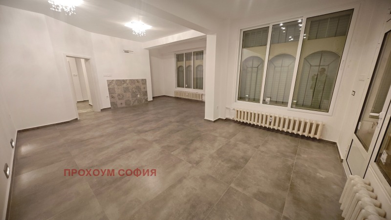Продава  Офис, град София, Изгрев •  199 998 EUR • ID 19192366 — holmes.bg - [1] 