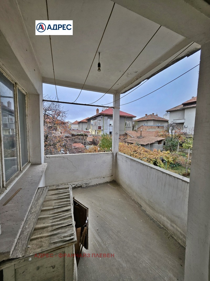 Продава ЕТАЖ ОТ КЪЩА, гр. Плевен, Сторгозия, снимка 10 - Етаж от къща - 53496671