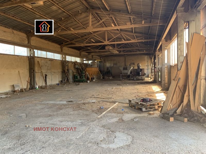 À venda  Construção industrial região Montana , Varchec , 1015 m² | 43349990 - imagem [4]