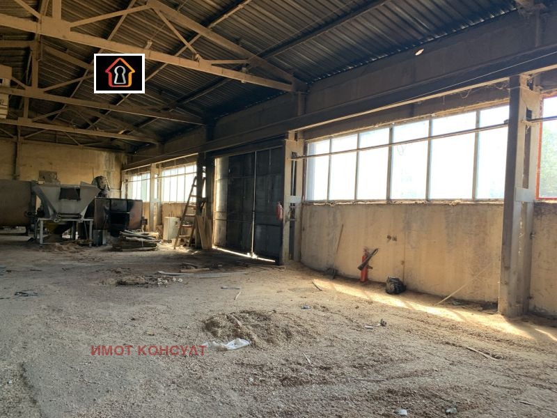 À venda  Construção industrial região Montana , Varchec , 1015 m² | 43349990 - imagem [8]