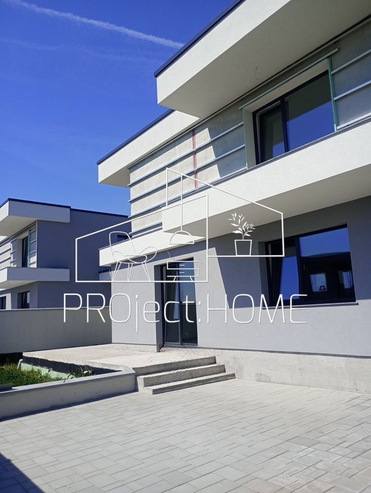 Продава КЪЩА, гр. Бургас, с. Маринка, снимка 2 - Къщи - 52749259