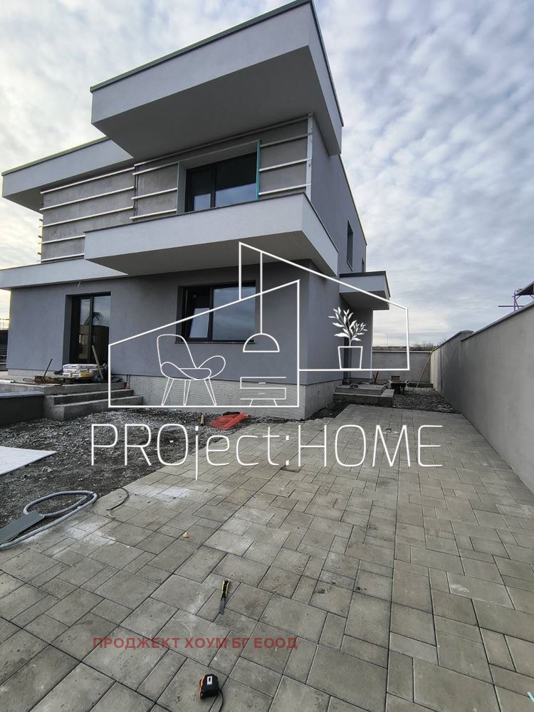 Продава КЪЩА, гр. Бургас, с. Маринка