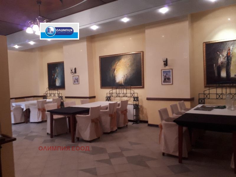 Zu verkaufen  Hotel Ruse , Schirok zentar , 1700 qm | 71569442 - Bild [2]