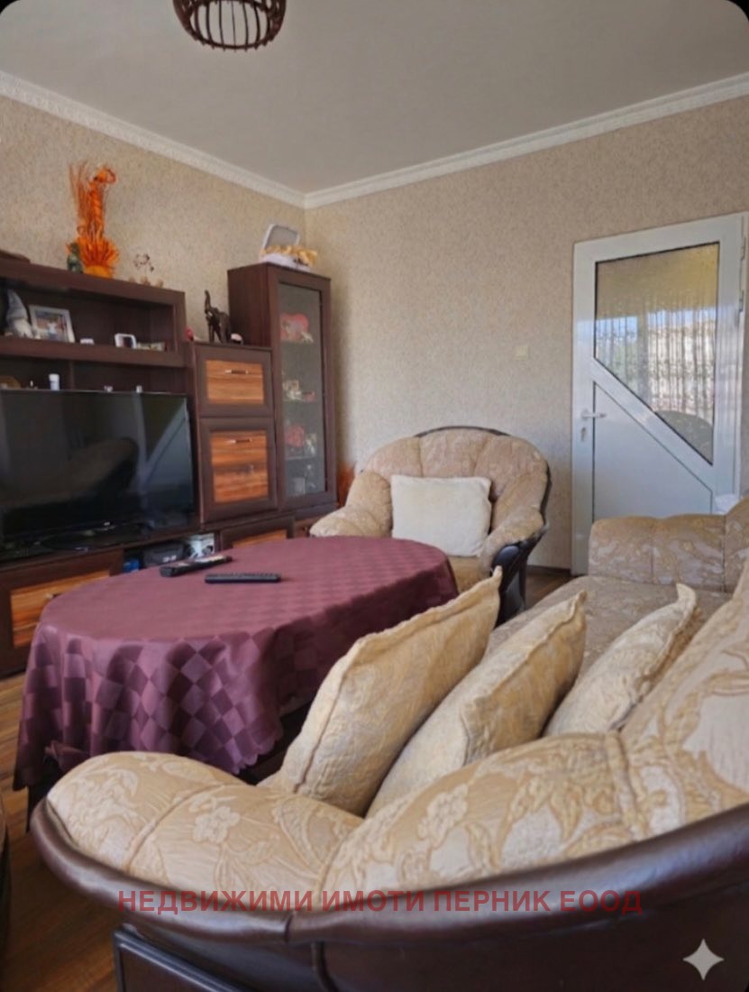 Продава 2-СТАЕН, гр. Перник, Тева, снимка 10 - Апартаменти - 54300623