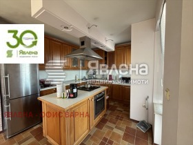 3+ camere da letto Briz, Varna