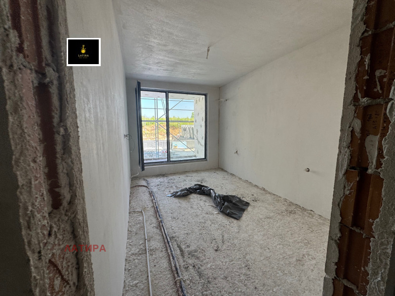 Na prodej  1 ložnice Sofia , Malinova dolina , 149 m2 | 42234312 - obraz [13]