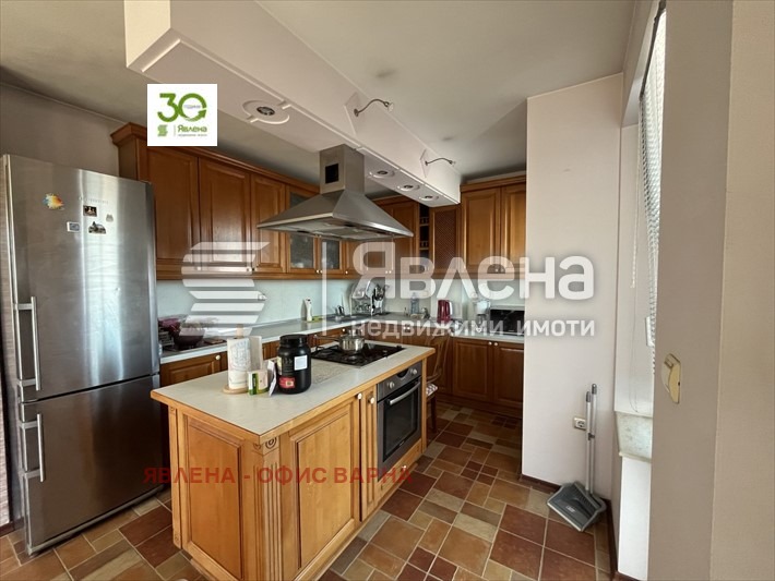 À vendre  3+ chambres Varna , Briz , 190 m² | 82694958