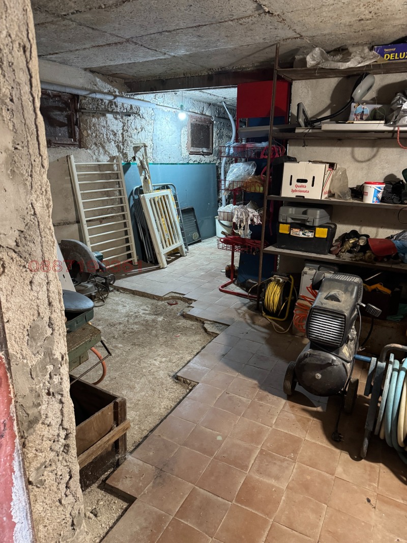 Продава КЪЩА, гр. Плевен, Широк център, снимка 17 - Къщи - 52782154