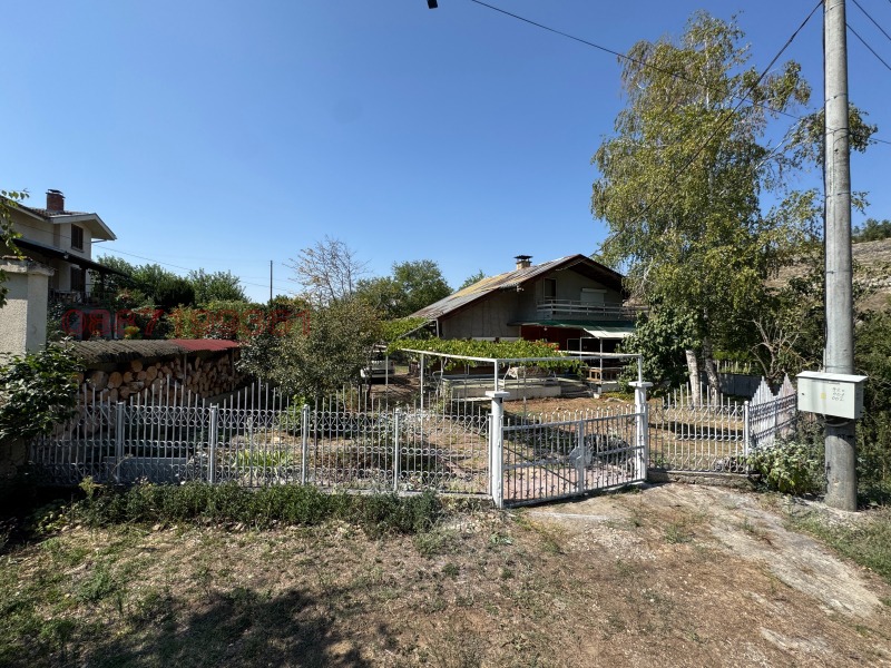 Продава КЪЩА, гр. Плевен, Широк център, снимка 3 - Къщи - 52782154