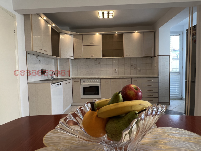 Продава 3-СТАЕН, гр. Русе, Център, снимка 7 - Апартаменти - 53575973