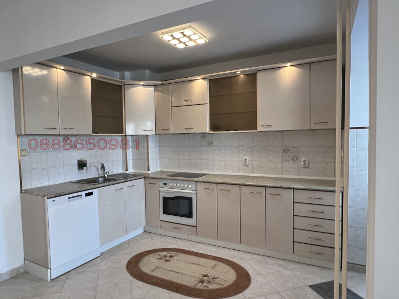 Продава 3-СТАЕН, гр. Русе, Център, снимка 5 - Апартаменти - 53575973