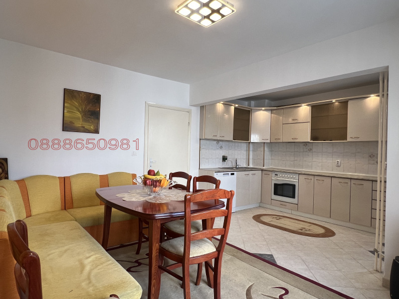 Продава 3-СТАЕН, гр. Русе, Център, снимка 4 - Апартаменти - 53575973