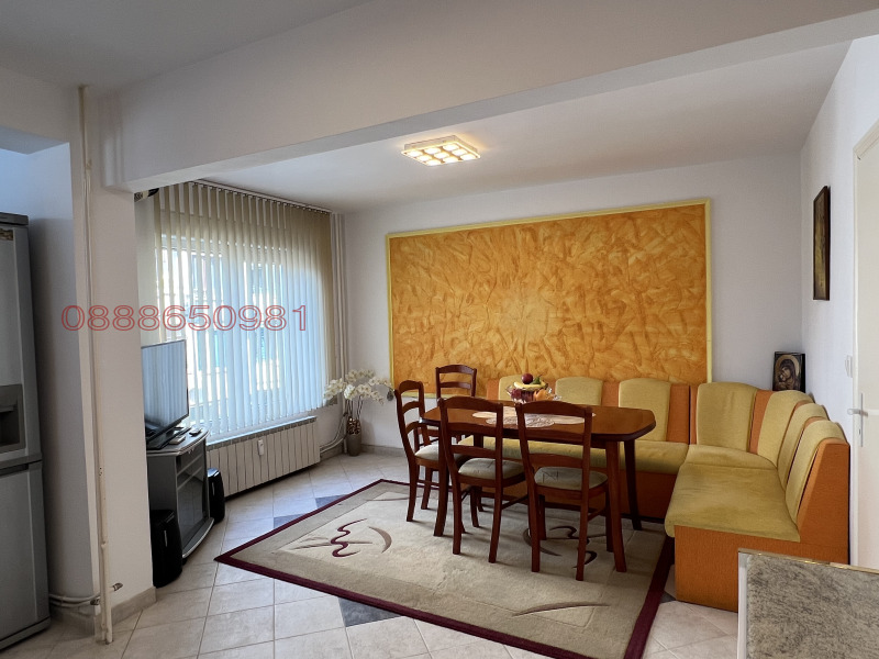 Продава 3-СТАЕН, гр. Русе, Център, снимка 6 - Апартаменти - 53575973