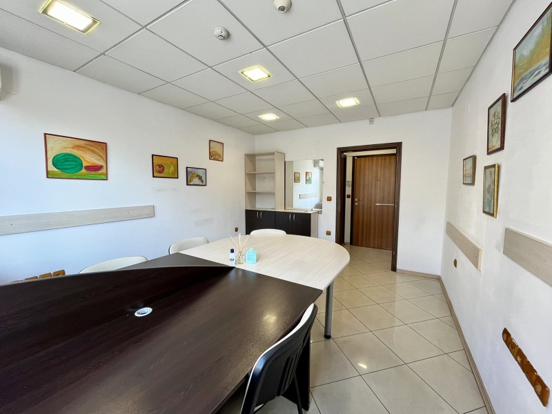 Продава  Офис град Хасково , Център , 25 кв.м | 16647779 - изображение [3]