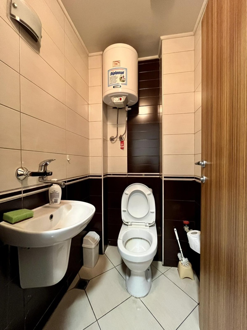 Продава  Офис град Хасково , Център , 25 кв.м | 16647779 - изображение [6]