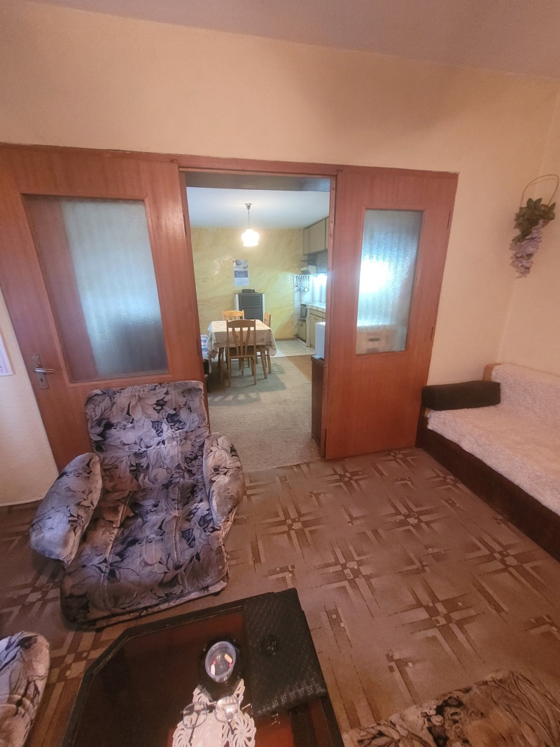 Продава  Къща област Плевен , с. Гривица , 475 кв.м | 50646789 - изображение [15]