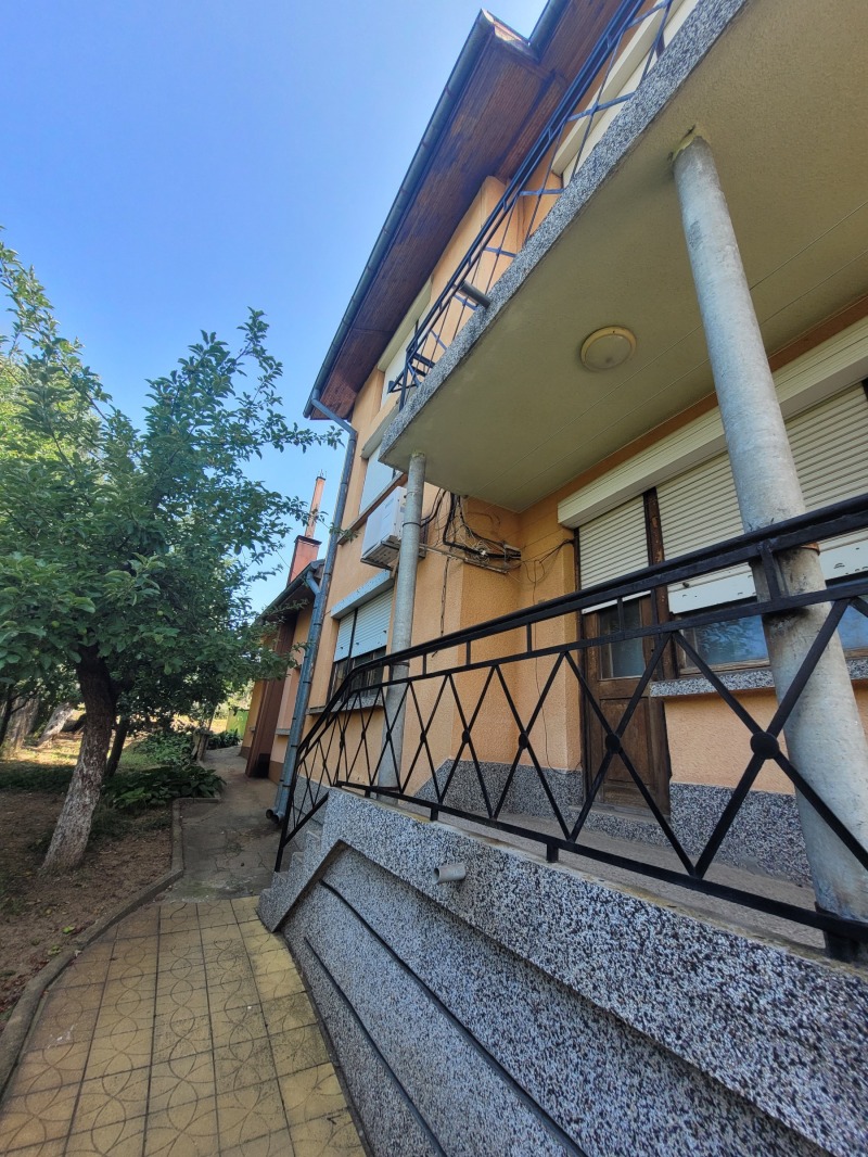 Продава  Къща област Плевен , с. Гривица , 475 кв.м | 50646789 - изображение [3]