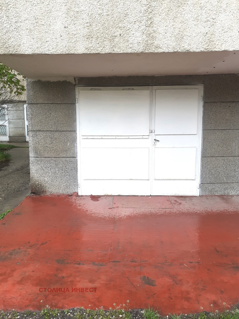 Продава ГАРАЖ, ПАРКОМЯСТО, гр. Русе, Чародейка - Юг