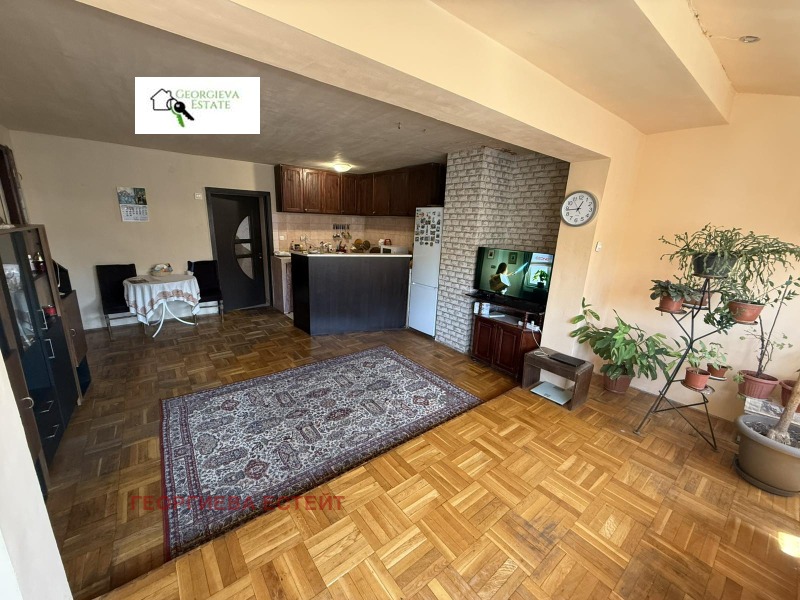 На продаж  3 кімнатна Пловдив , Кючук Париж , 92 кв.м | 38205668 - зображення [2]