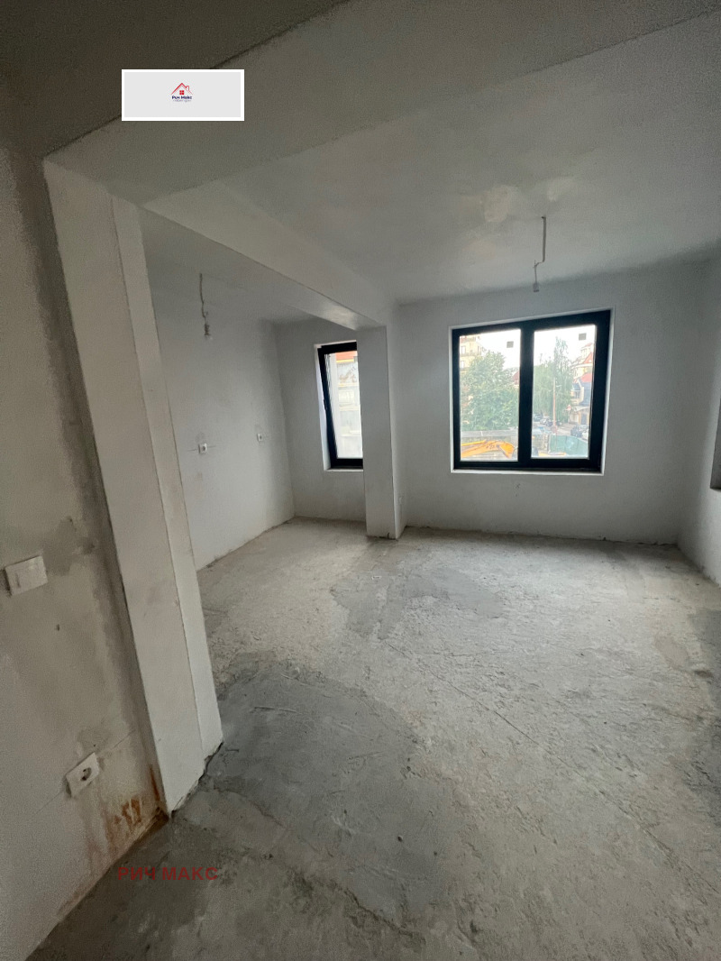 À venda  Mais de 3 quartos Sofia , Manastirski livadi , 177 m² | 79793294 - imagem [2]